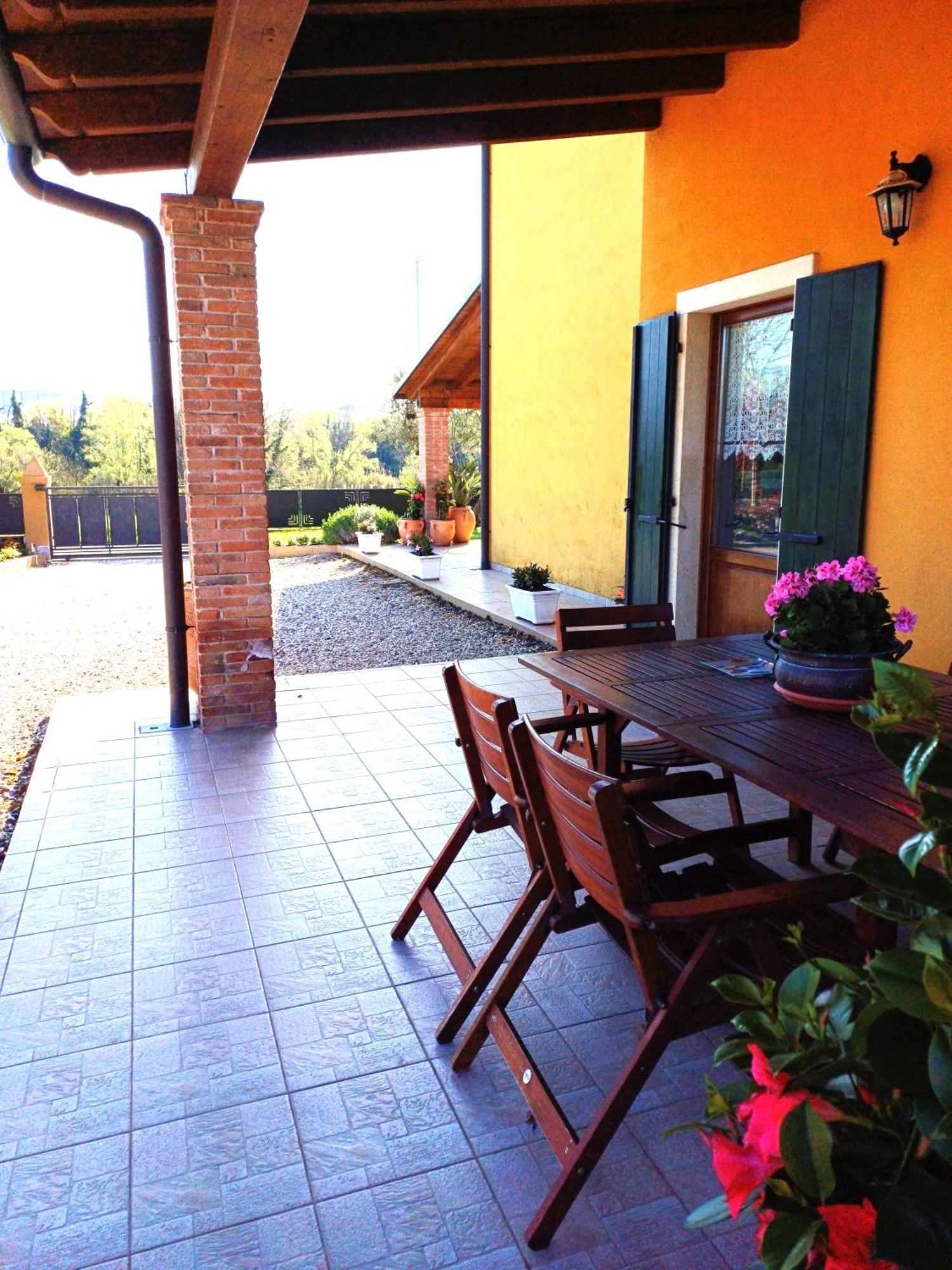 B&B Civico 61 Pastrengo Dış mekan fotoğraf