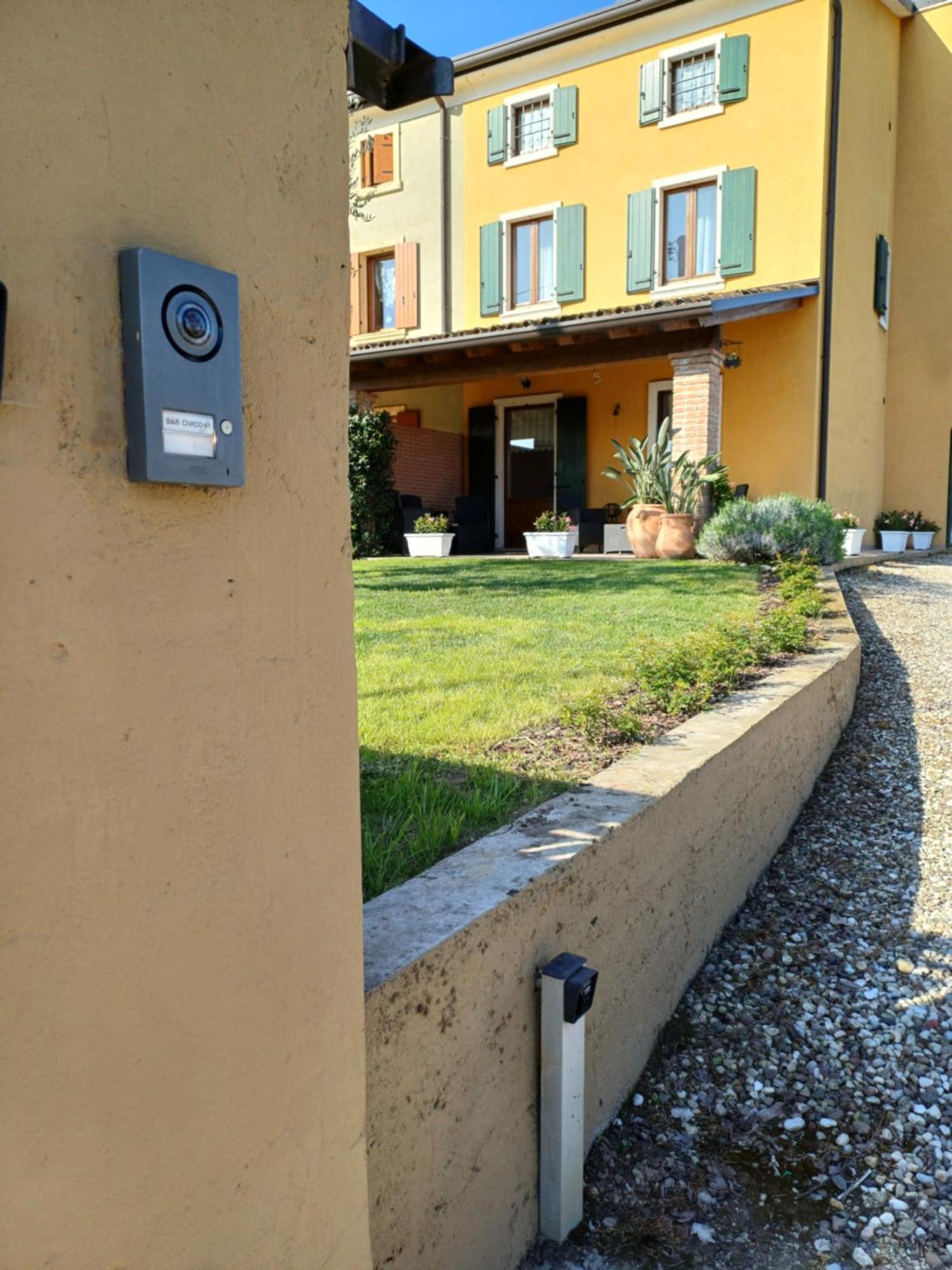 B&B Civico 61 Pastrengo Dış mekan fotoğraf